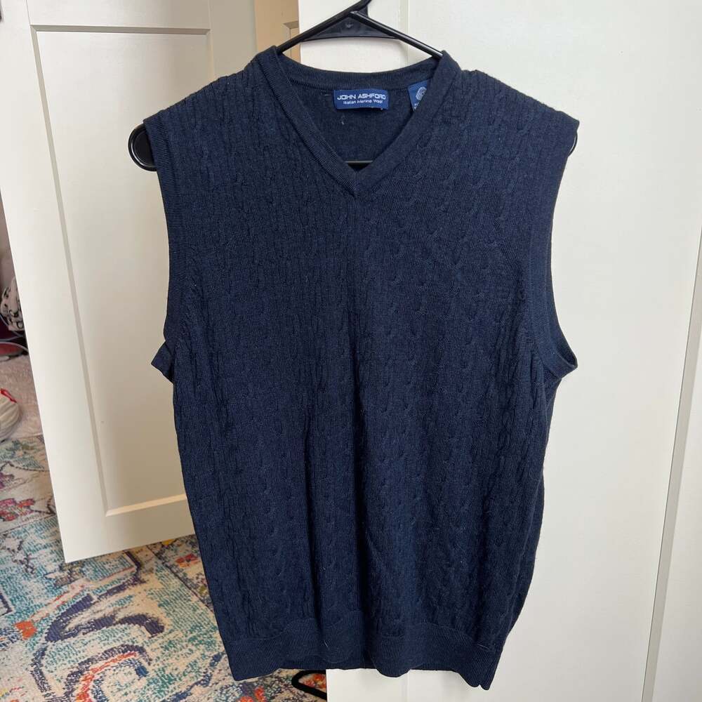 Italian Merino Wool 100% John Ashford Men's Navy Blue Cable Knit Sweater vest